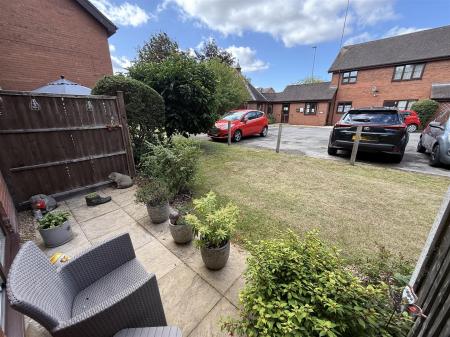 2 bedroom Terraced House for sale in Derwent Close, Burton-On-Trent