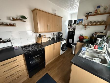2 bedroom Terraced House for sale in Hunter Street, Burton-On-Trent