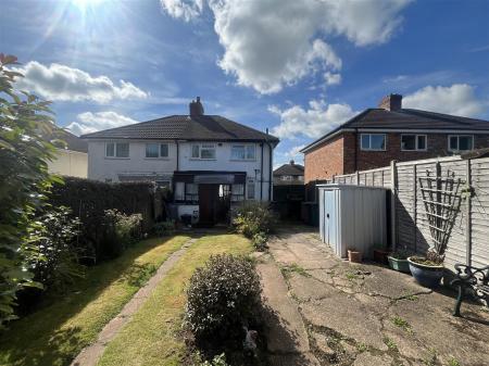 3 bedroom Semi-detached house for sale in Manor Road, Burton-On-Trent