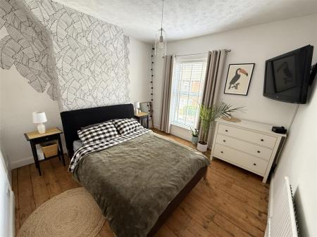 2 bedroom Terraced House for sale in Blackpool Street, Burton-On-Trent