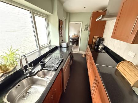 2 bedroom Terraced House for sale in Blackpool Street, Burton-On-Trent