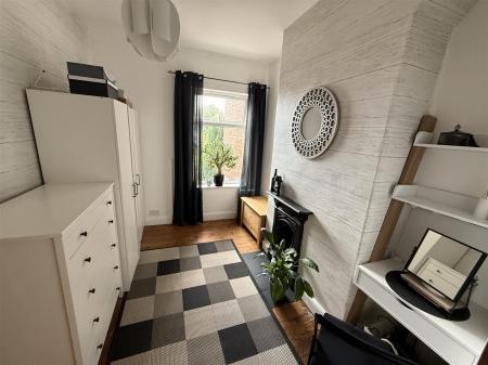 2 bedroom Terraced House for sale in Blackpool Street, Burton-On-Trent