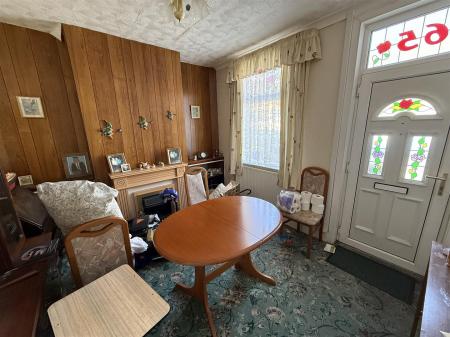 2 bedroom Terraced House for sale in Oak Street, Burton-On-Trent