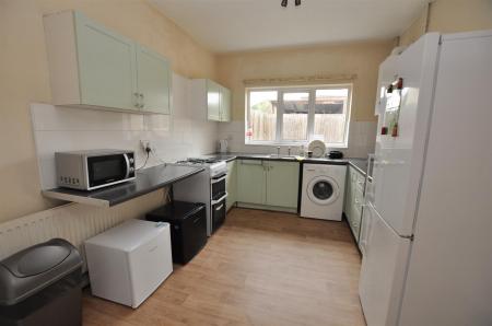 3 bedroom Terraced House for sale in Calais Road, Burton-On-Trent