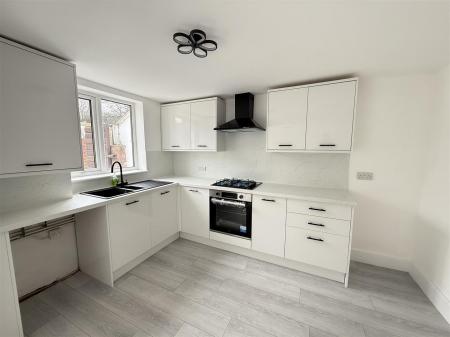 2 bedroom Terraced House for sale in Main Street, Stapenhill, Burton-On-Trent