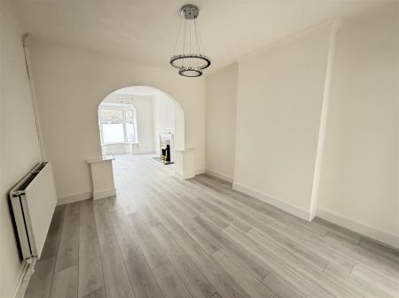 2 bedroom Terraced House for sale in Main Street, Stapenhill, Burton-On-Trent