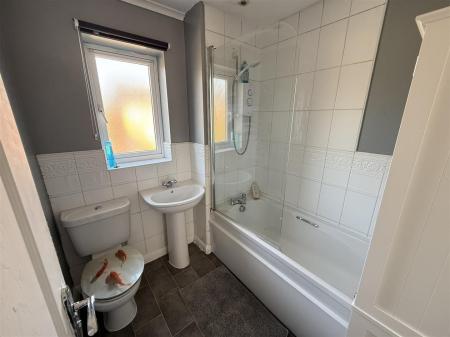 2 bedroom Town house for sale in Shobnall Street, Burton-On-Trent