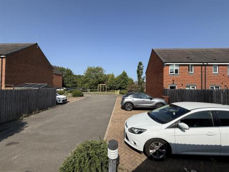 2 bedroom Town house for sale in Shobnall Street, Burton-On-Trent