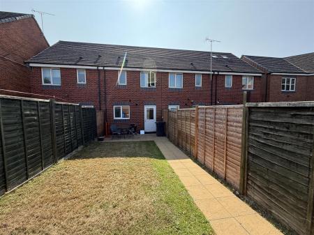 2 bedroom Town house for sale in Shobnall Street, Burton-On-Trent