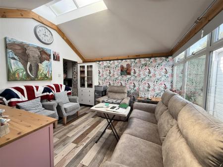 1 bedroom End of terrace house for sale in Appletree Road, Hatton, Derby