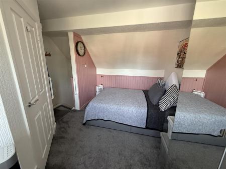 1 bedroom End of terrace house for sale in Appletree Road, Hatton, Derby
