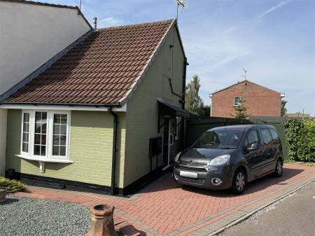 1 bedroom End of terrace house for sale in Appletree Road, Hatton, Derby