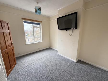 3 bedroom Terraced House for sale in Shobnall Street, Burton-On-Trent