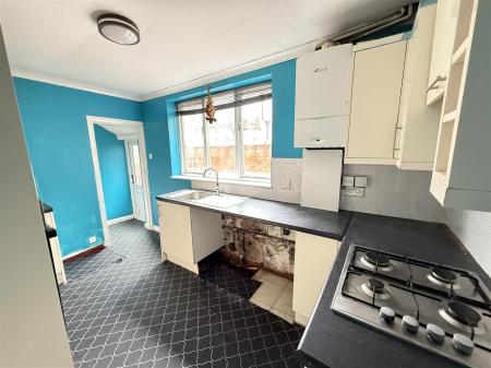 3 bedroom Terraced House for sale in Shobnall Street, Burton-On-Trent