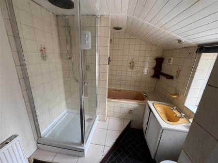 3 bedroom Terraced House for sale in Shobnall Street, Burton-On-Trent