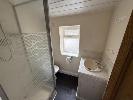 3 bedroom Terraced House for sale in Shobnall Street, Burton-On-Trent
