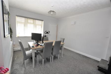 2 bedroom Terraced House for sale in Woods Lane, Burton-On-Trent