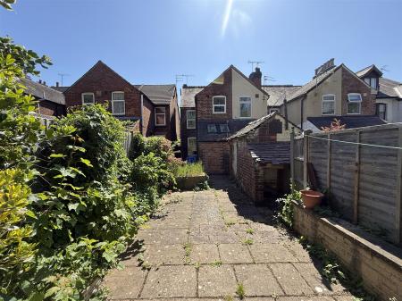 3 bedroom End of terrace house for sale in Ferry Street, Stapenhill, Burton-On-Trent