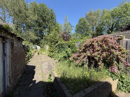 3 bedroom End of terrace house for sale in Ferry Street, Stapenhill, Burton-On-Trent