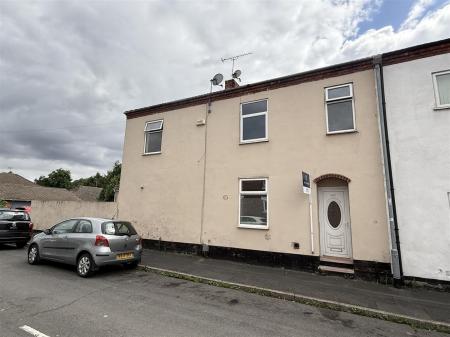 3 bedroom End of terrace house for sale in Goodman Street, Burton-On-Trent