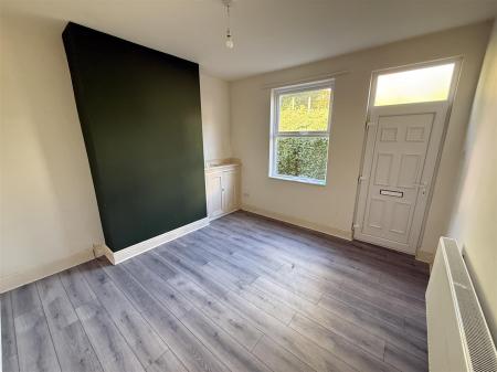 2 bedroom Terraced House for sale in Scalpcliffe Road, Burton-On-Trent
