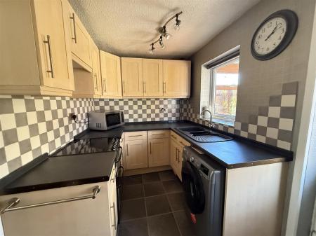 2 bedroom Town house for sale in Grafton Road, Burton-On-Trent