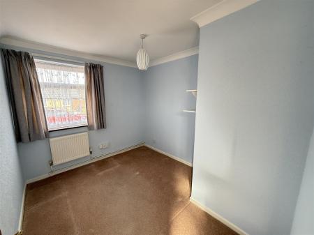 2 bedroom Semi-detached bungalow for sale in Henhurst Ridge, Burton-On-Trent