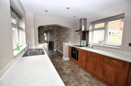 2 bedroom Semi-detached house for sale in Cotswold Road, Branston, Burton-On-Trent