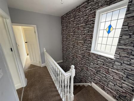 3 bedroom Semi-detached house for sale in Belvedere Road, Burton-On-Trent