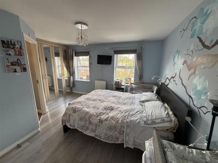 3 bedroom Town house for sale in Saw Mill Way, Burton-On-Trent