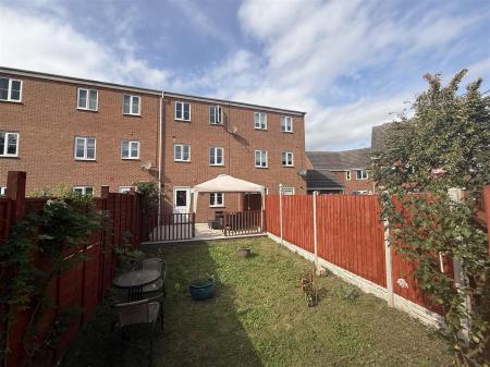 3 bedroom Town house for sale in Saw Mill Way, Burton-On-Trent