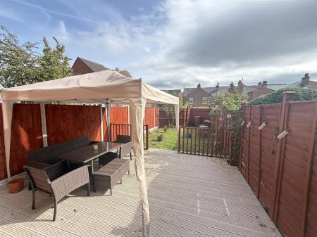 3 bedroom Town house for sale in Saw Mill Way, Burton-On-Trent