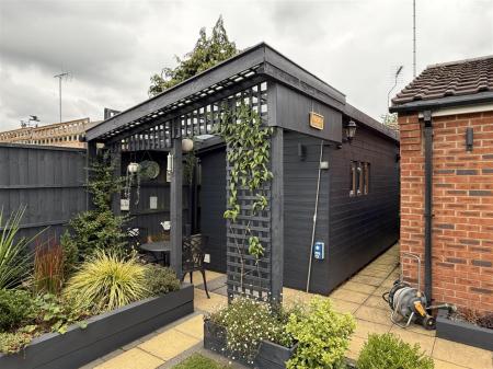 1 bedroom Detached bungalow for sale in Queens Rise, Tutbury, Burton-On-Trent