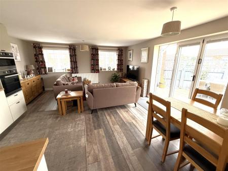 1 bedroom Detached bungalow for sale in Queens Rise, Tutbury, Burton-On-Trent