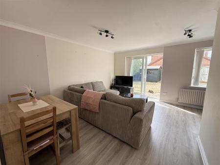 3 bedroom End of terrace house for sale in Ratcliffe Avenue, Branston