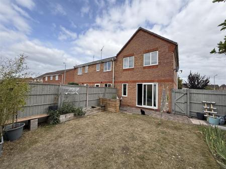 3 bedroom End of terrace house for sale in Ratcliffe Avenue, Branston