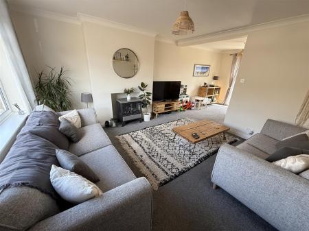 3 bedroom Semi-detached house for sale in New Road, Newhall