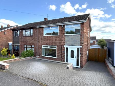 New Road, Newhall