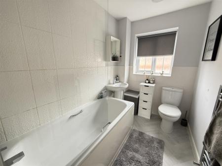 2 bedroom Semi-detached house for sale in Sutton Crescent, Barton Under Needwood