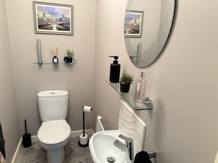 2 bedroom Semi-detached house for sale in Sutton Crescent, Barton Under Needwood