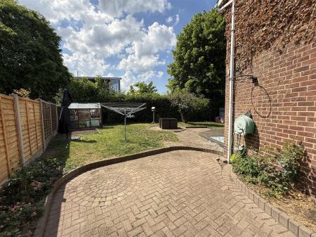 4 bedroom Semi-detached house for sale in Leamington Road, Branston, Burton-On-Trent