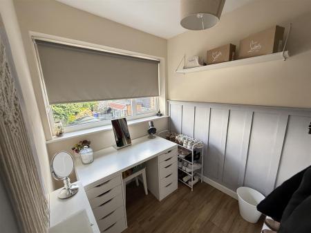 4 bedroom Semi-detached house for sale in Leamington Road, Branston, Burton-On-Trent