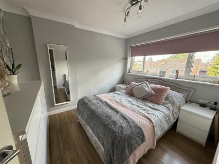 4 bedroom Semi-detached house for sale in Leamington Road, Branston, Burton-On-Trent