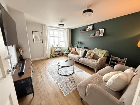 3 bedroom Town house for sale in Rook Drive, Burton-On-Trent