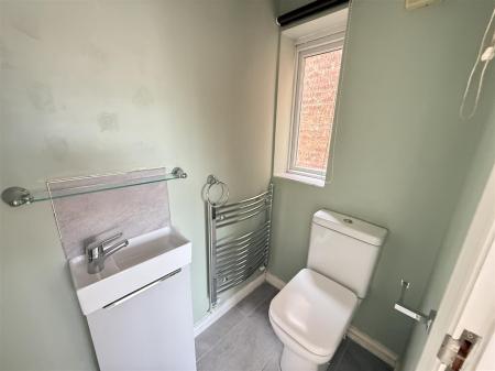 3 bedroom Detached house for sale in Pershore Drive, Branston, Burton-On-Trent