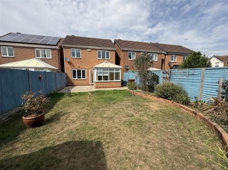 3 bedroom Detached house for sale in Pershore Drive, Branston, Burton-On-Trent