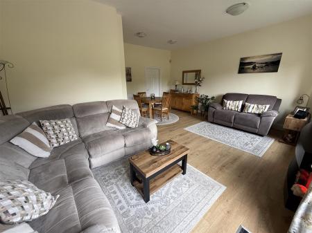 2 bedroom Town house for sale in Carnarvon Court, Bretby, Burton On Trent