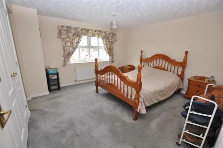 4 bedroom Detached house for sale in Hilton Close, Newhall, Swadlincote