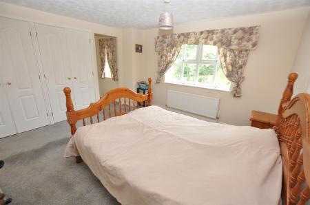4 bedroom Detached house for sale in Hilton Close, Newhall, Swadlincote
