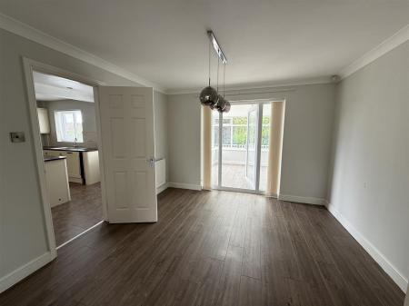 4 bedroom Detached house for sale in Hargate Road, Stapenhill, Burton-On-Trent